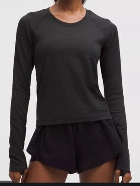 Lululemon Swiftly Tech Long Sleeve Waist Length Athletic Top - Black Size 2